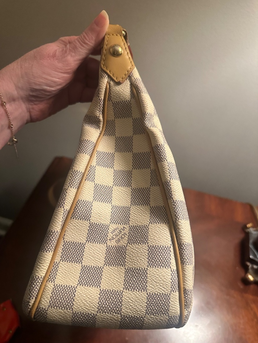 Louis Vuitton Siracusa M M - Picture 8 of 16